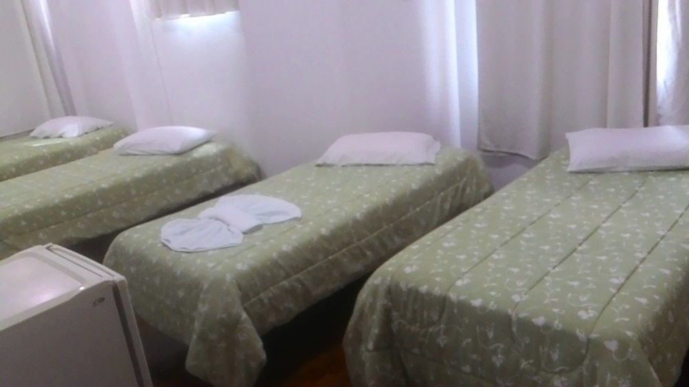 Oyo Hotel Farol Жуасаба Экстерьер фото