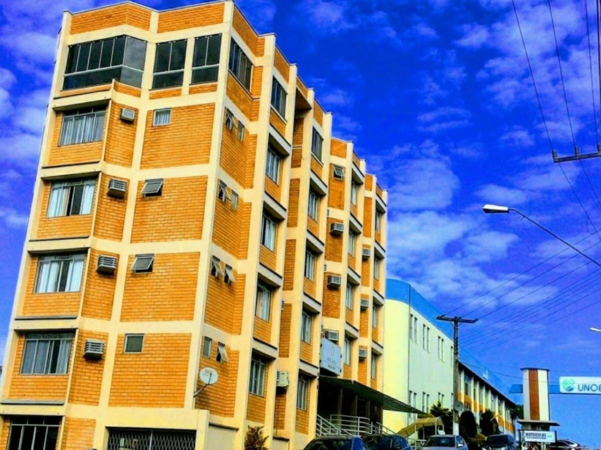Oyo Hotel Farol Жуасаба Экстерьер фото